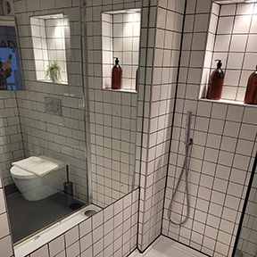 Airbnb Cleaning Bath